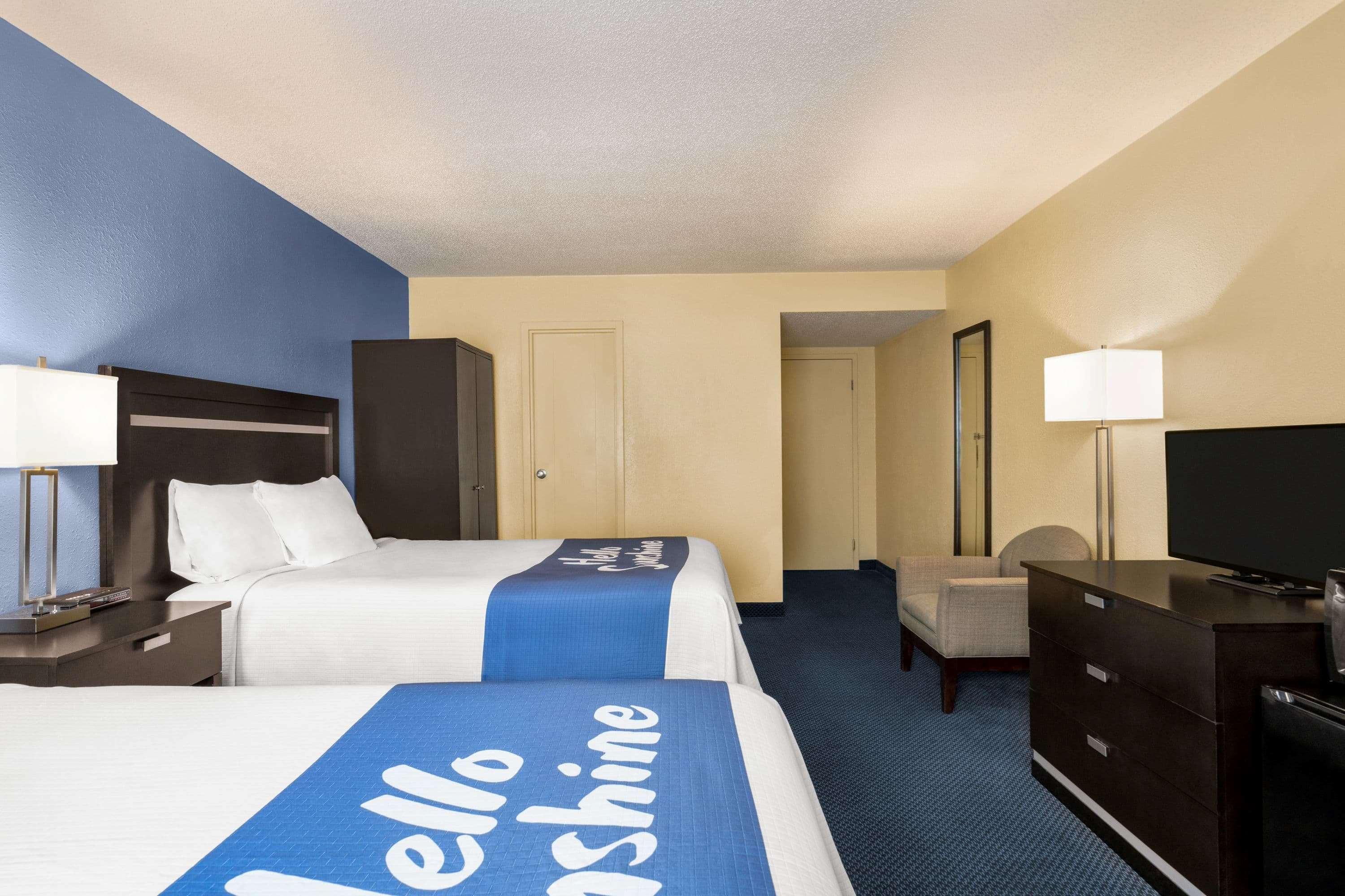 Days Inn By Wyndham Auburn/Finger Lakes Region Extérieur photo