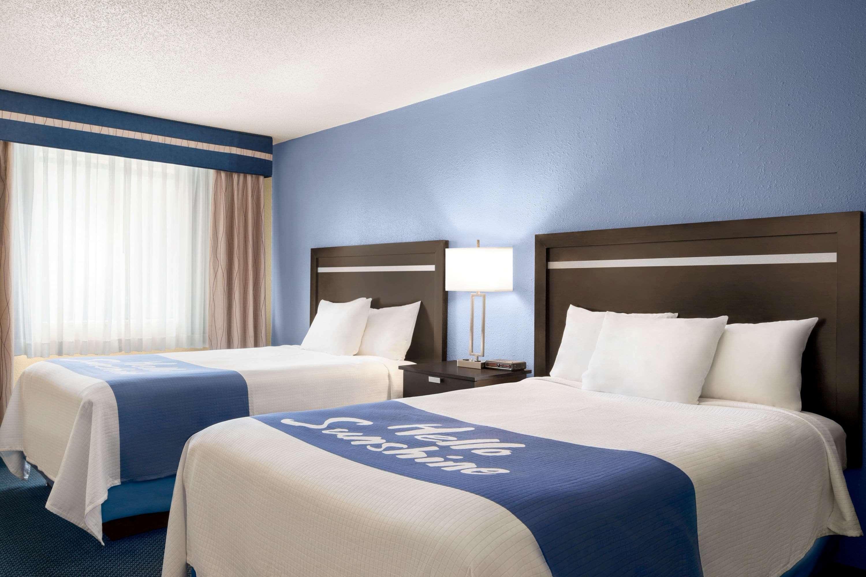 Days Inn By Wyndham Auburn/Finger Lakes Region Extérieur photo