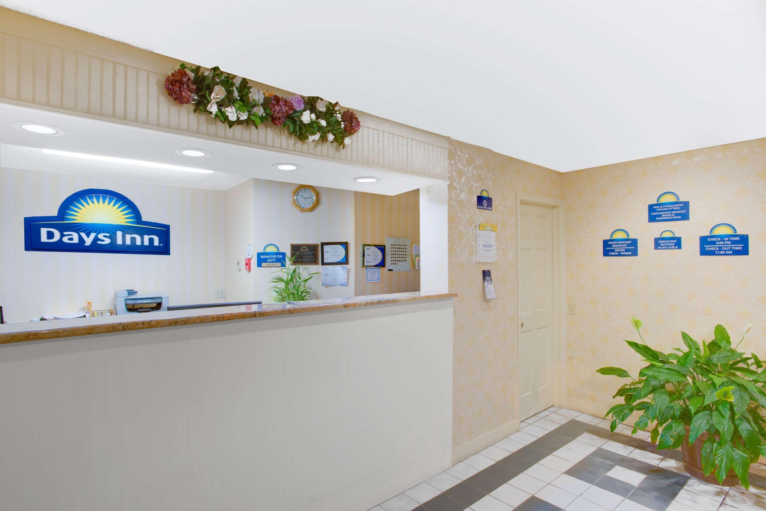 Days Inn By Wyndham Auburn/Finger Lakes Region Extérieur photo