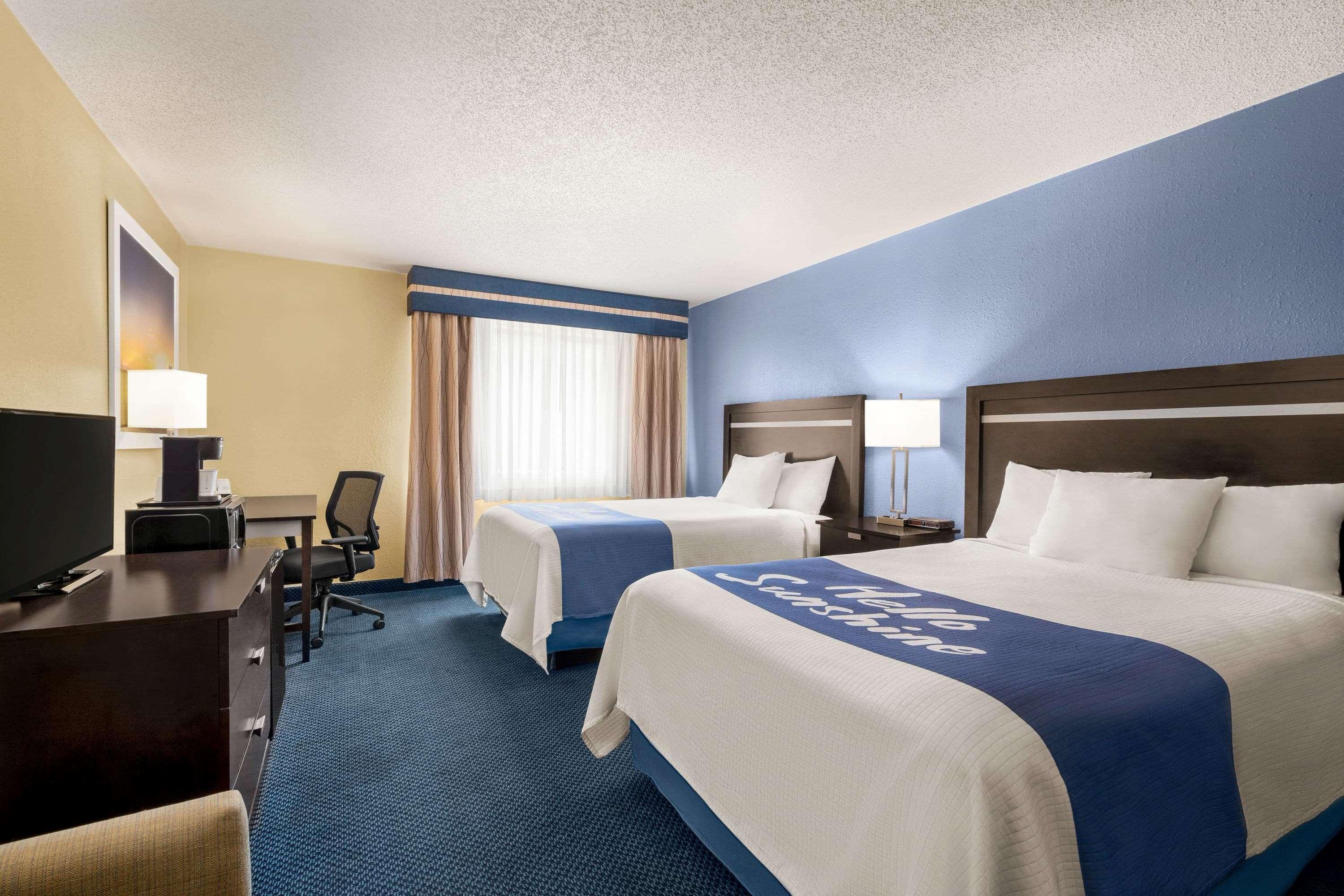 Days Inn By Wyndham Auburn/Finger Lakes Region Extérieur photo